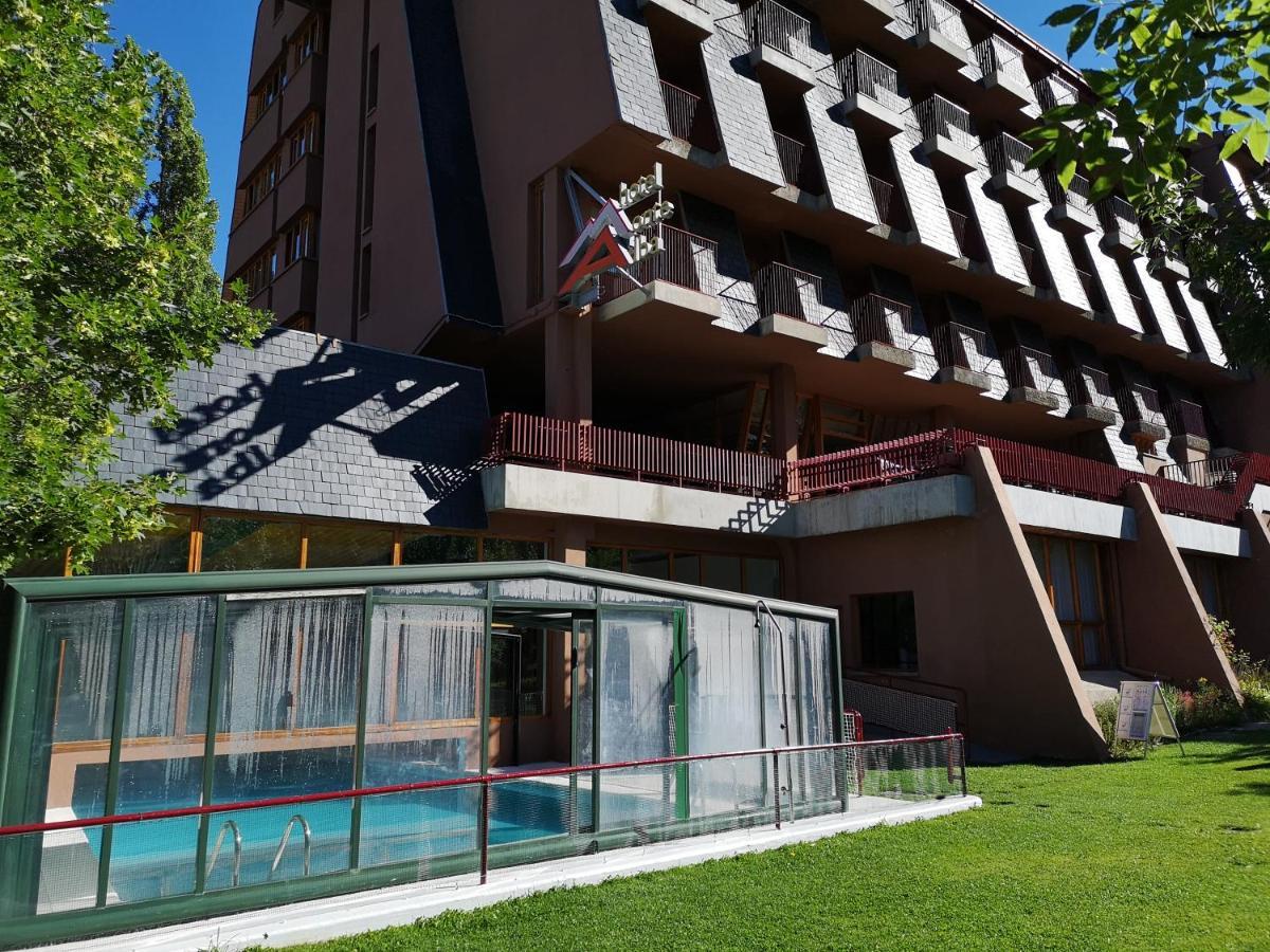 Hôtel Evenia Monte Alba à Cerler Extérieur photo